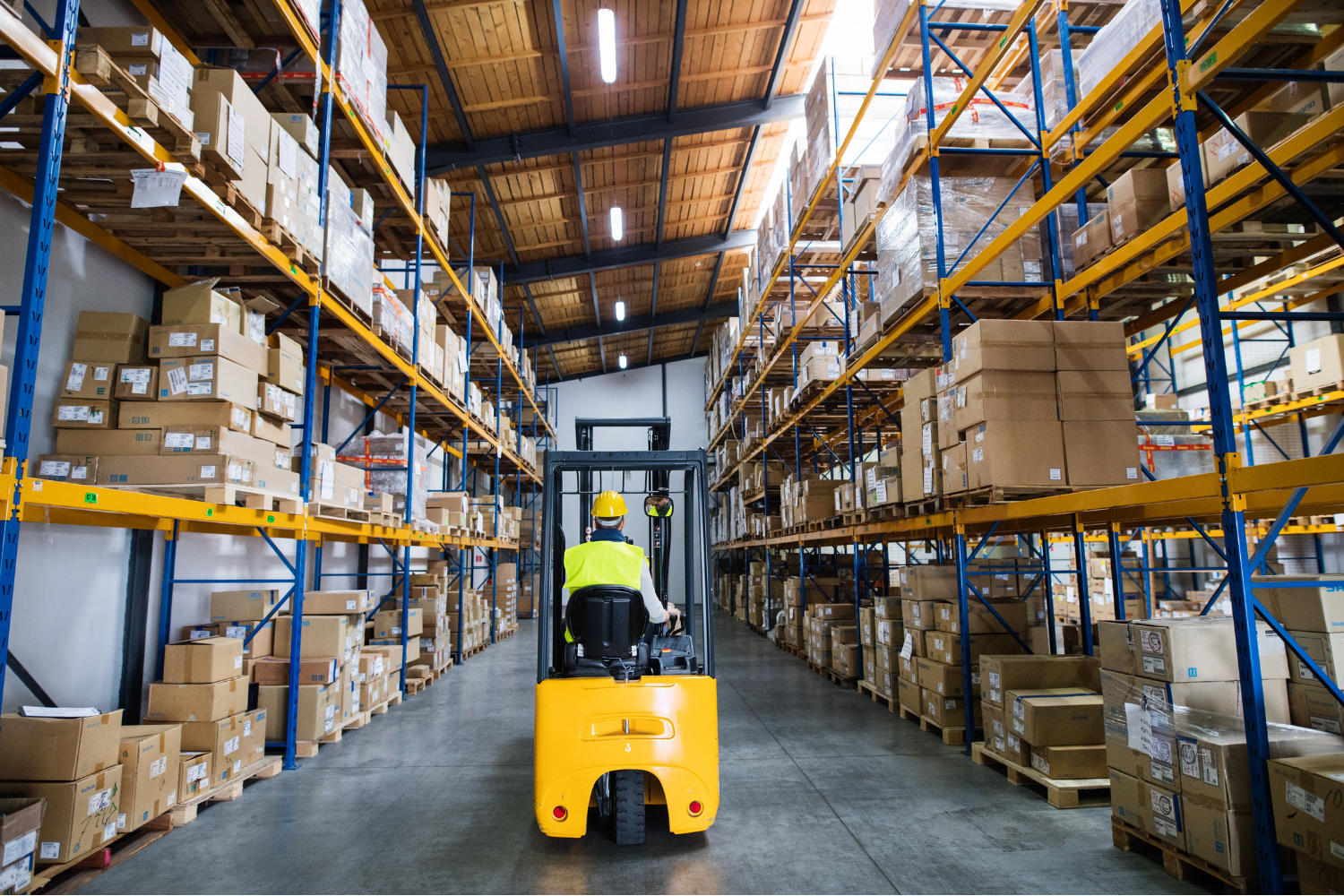 Warehouse & Logistics Warehouse & Logistics